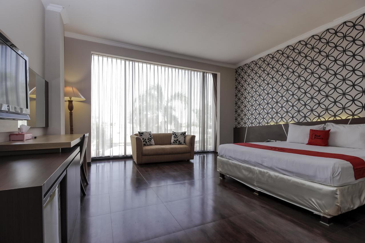 Reddoorz Plus Near Grage City Mall Cirebon Exterior foto